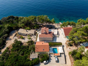 Seaside family friendly house with a swimming pool Brna - Vinacac, Korcula - 9266